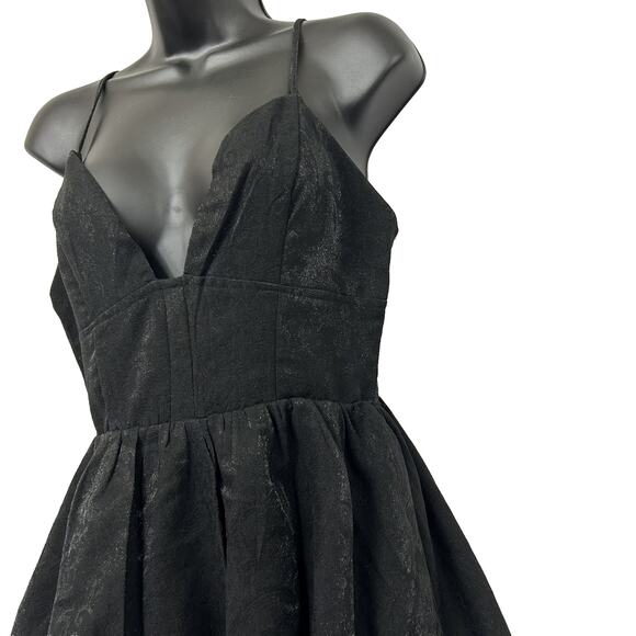 STORIA Women’s Sz S Black Jacquard Mini Dress Spaghetti Strap Bubble Hem Shimmer - Picture 8 of 15